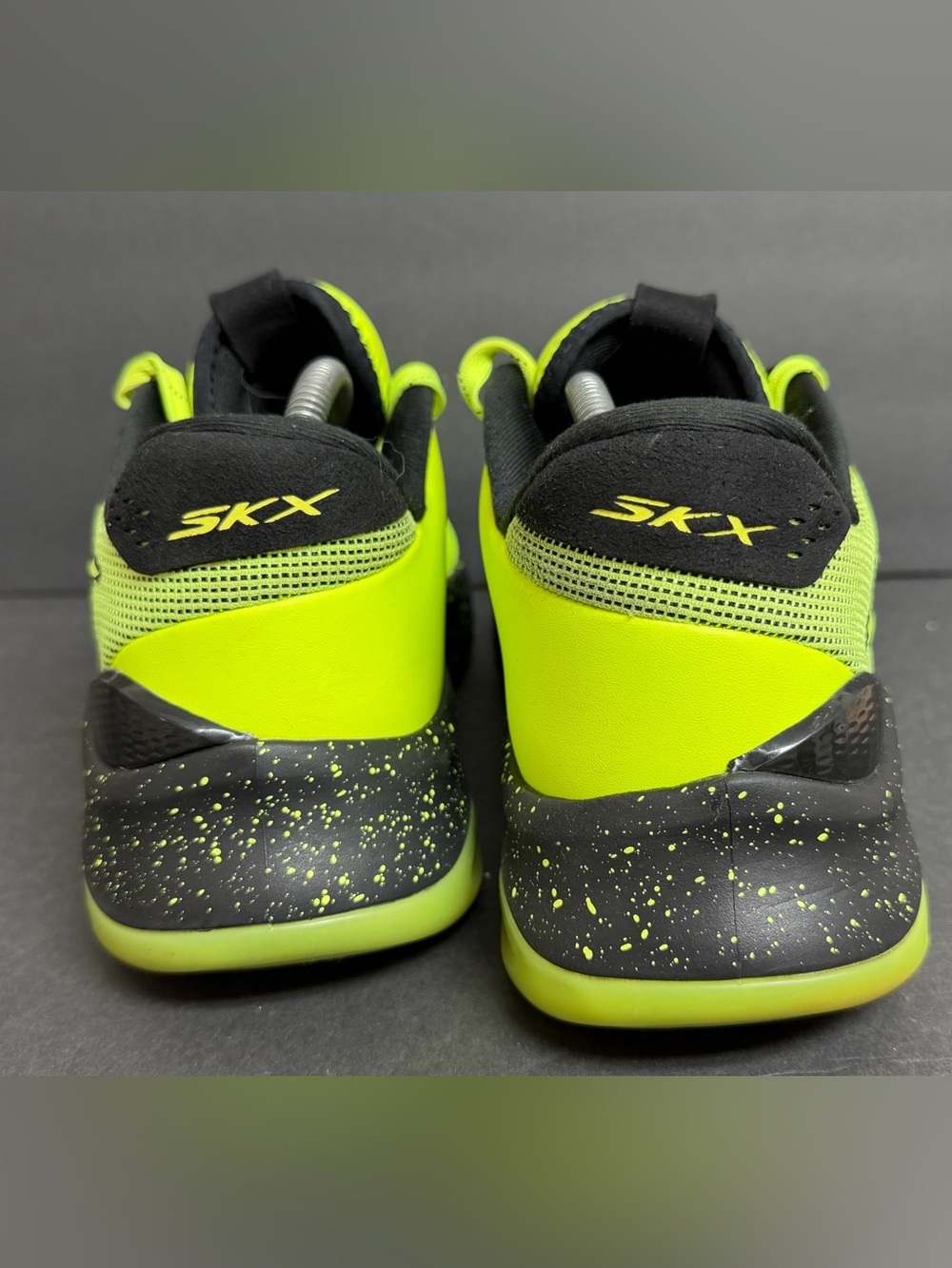 Skechers Men's SKX Float Basketball Shoes Volt Yellow Black Size 9.5 NICE - Picture 6 of 9